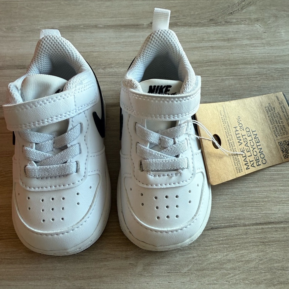 Nike Toddler Size 4C Court Borough Low Recraft Sneaker